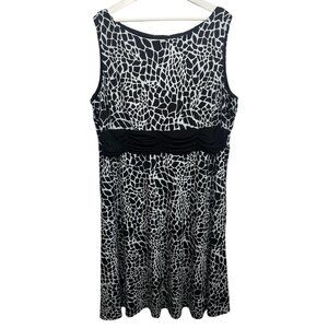 True Envy Plus 20W Black White Abstract Print Maxi Dress